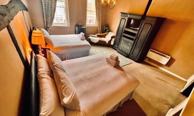 West Wycombe Hotel | George and Dragon Hotel