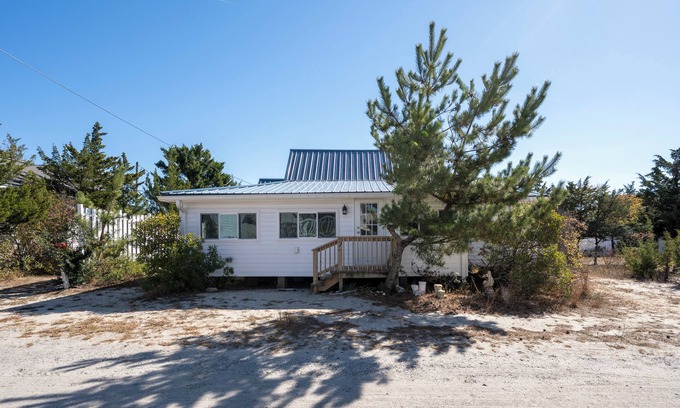 Broadkill Beach House | Georgia Avenue - bay block in Broadkill Beach!