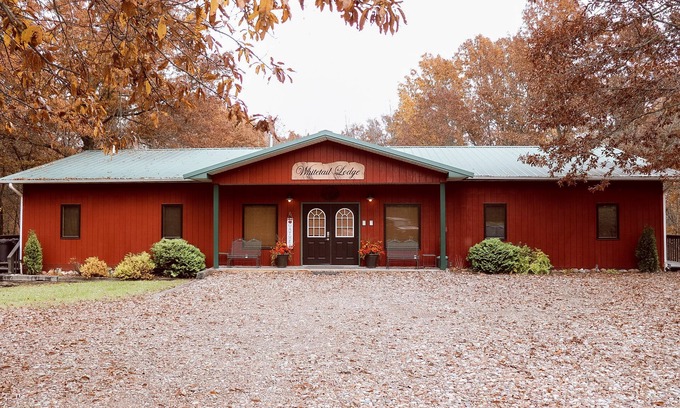 Pilot Grove House | Get Away from the Bustle of the City