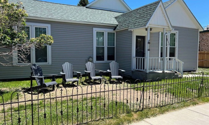 Buena Vista Apartment | Get away to BV with a King Bed and Downtown