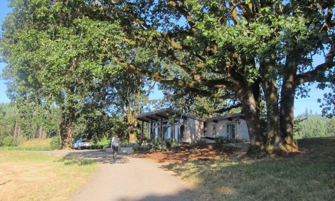 Yamhill House | Getaway In Oregon Wine Country