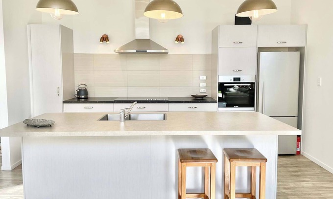 Oneroa House | Getaway Waiheke | Stay Waiheke