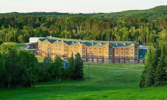 Biwabik Condo | Giants Ridge Retreat/Ski Bike Golf