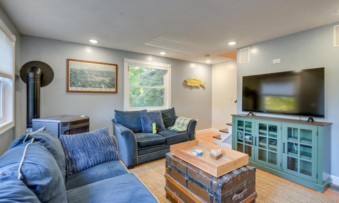 Gilford House | Gilford Getaway with Mountain Views and Fire Pit!
