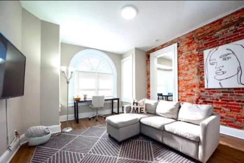 Wilmington Apartment | Gilpin Grand - Renovated space in Trolley Square apts