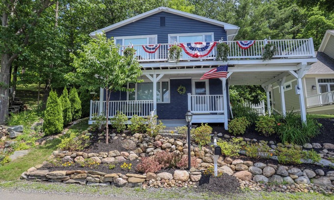 Hammondsport House | Gimme Shelter: Keuka Lake + East Side = Pure Bliss!