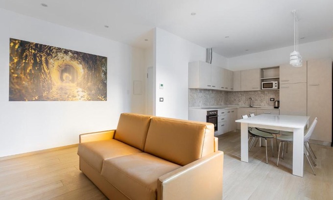 Bolognina Apartment | Giorgi Homes - Gold apartment