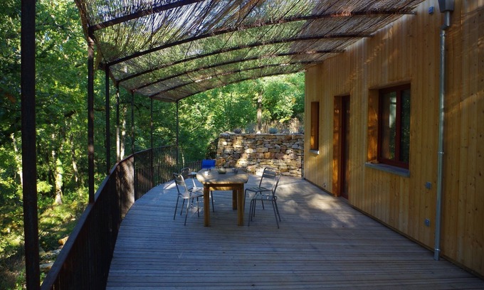 Puylagarde Ski Chalet | Gite écoconstruction, natural pool