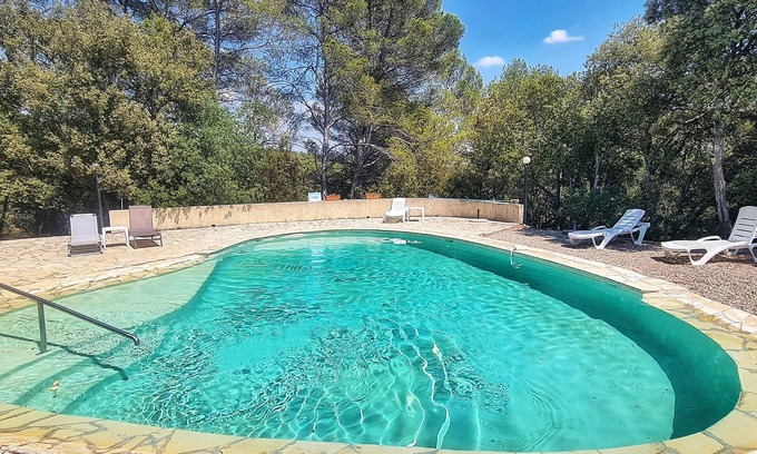 Salernes Cottage | Gîte, 2*, air conditioned, in a peaceful setting between olive trees and pool
