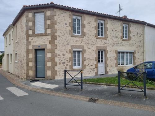 Saint-Mars-la-Reorthe Apartment | Gite de la fontaine Marsi