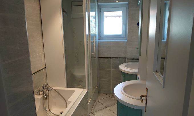 Ostheim Apartment | Gite Hirondelles 3 rooms for 6 pers. 5 minutes from Ribeauvillé and