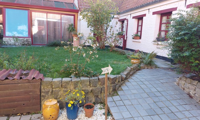 Gruson Cottage | Gite "La Petite Suisse" in farmhouse 20 min from Lille sleeps 6/8