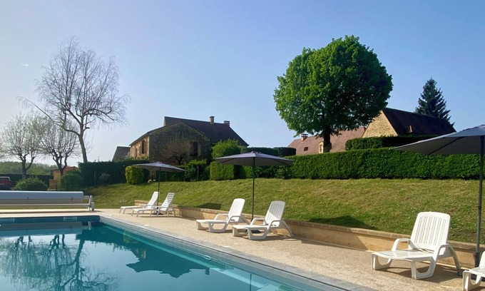 Vitrac House | Gîte "Le Soleil" with heated swimming pool, near Sarlat