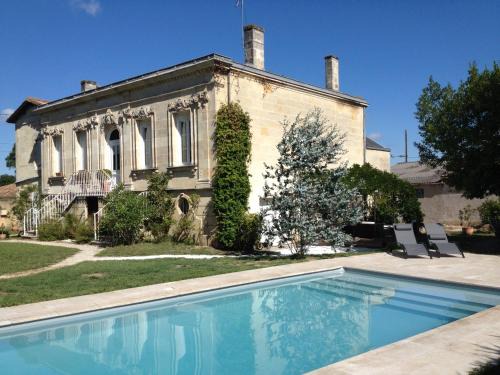 Saint-Loubes House | Gite Pré Février
