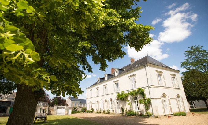 Precigne Cottage | Gite Précigné, 8 bedrooms, 15 persons