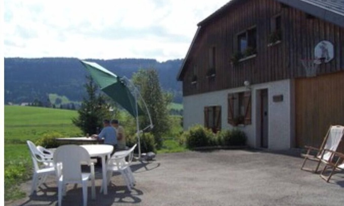 Chapelle-des-Bois House | Gites 1 Chambre Pour 3 Personnes et Coin Salon Avec Banquette Convertible Pour 2
