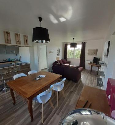 Villedieu-les-Poeles House | Gites Nature & Espace - Le puits des souhaits