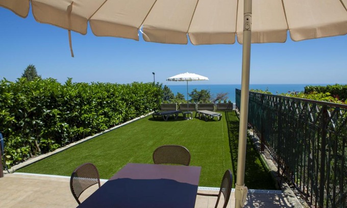 Marina di Vasto House | Giuvra Garden House