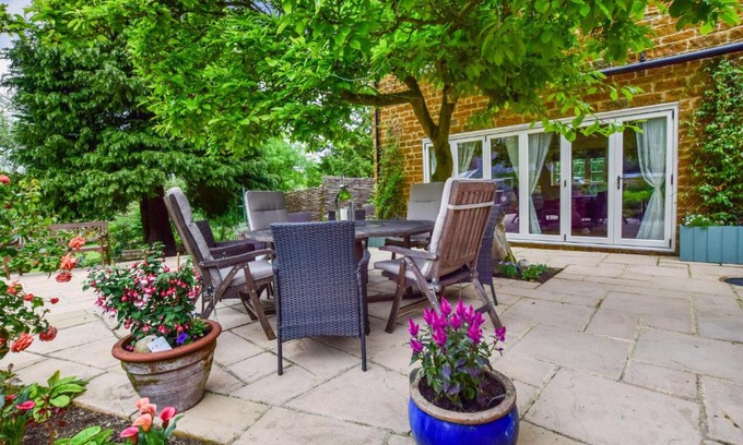 Sibford Gower House | Gladstone Cottage