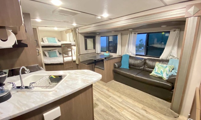 Gilchrist House | Glamping on the Bay with fishing dock