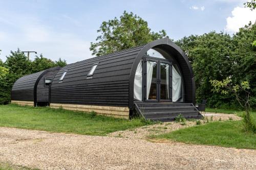 Cratfield House | Glamping Pod Two - Holly Tree Barns