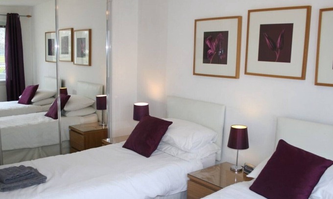 East End Apartment | Glasgow Green Apartments, Flat on the Green 3