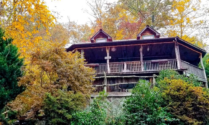 Fairview House | Glass Mountain Treehouse