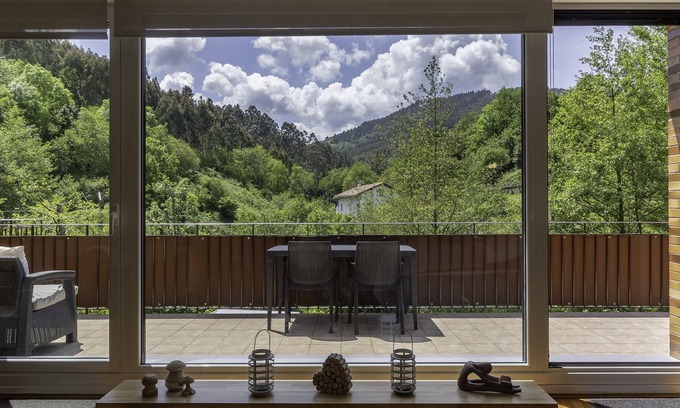 Ibarranguelua Apartment | GLASSHOUSE TERRACE