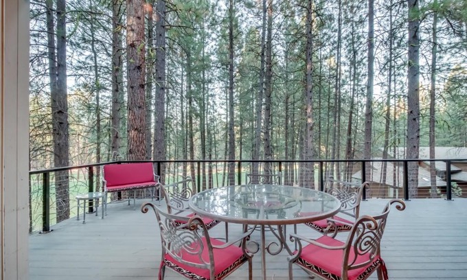 Black Butte Ranch House | Glaze Meadow 252