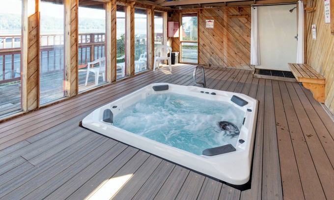 Hoodsport Hotel | Glen Ayr Resort