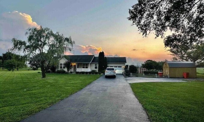 Elizabethtown House | Glendale Ford House