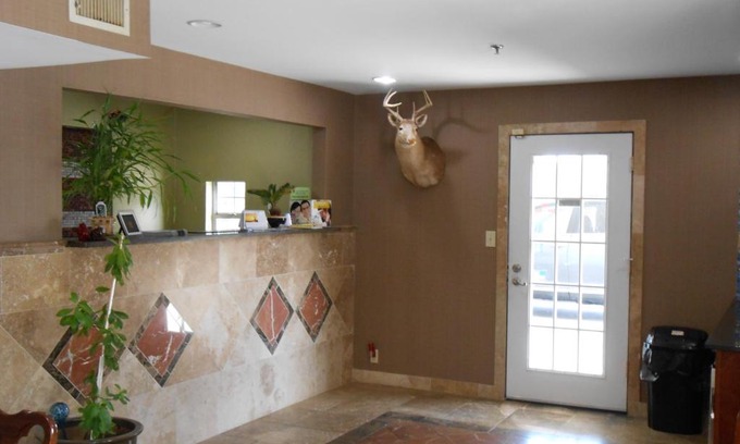 Glennville Hotel | Glennville Inn