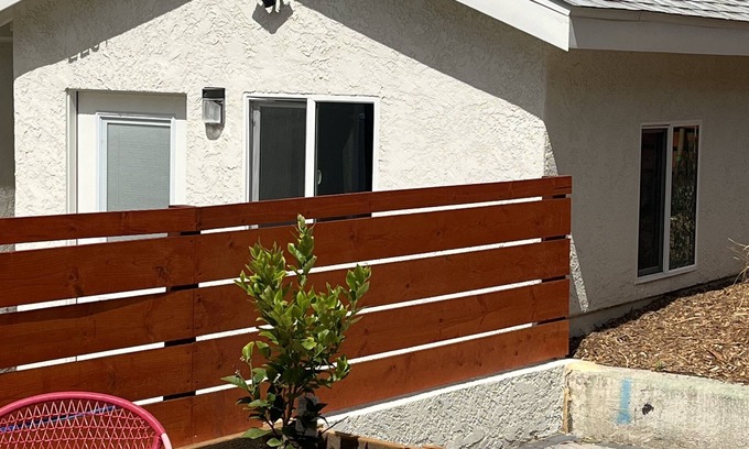 Los Angeles House | Glorious Private Tiny House Walk to Hot Spots