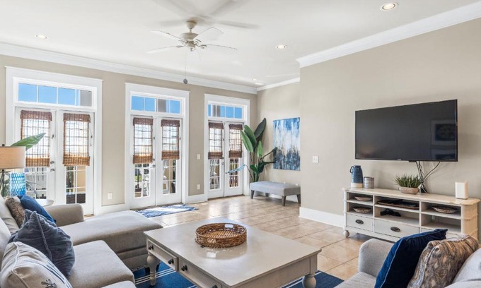 Kiska Beach House | Glory Daze Beach House by Panhandle Gateways