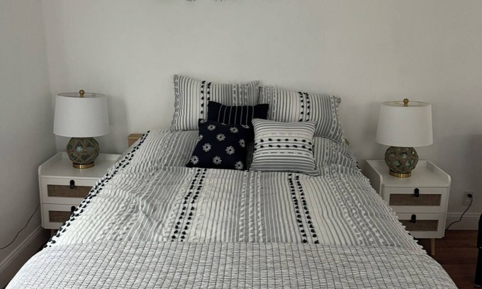 Gloucester House | Gloucester, MA. LARGE 2 room studio with deck, Fully Furnished on a quiet street