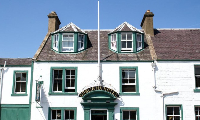Gifford Hotel | Goblin Ha'
