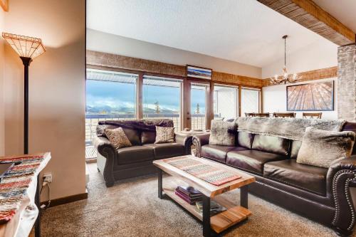 Woodmoor House | Gold Point #5-C - Great Views - Hot Tub Access