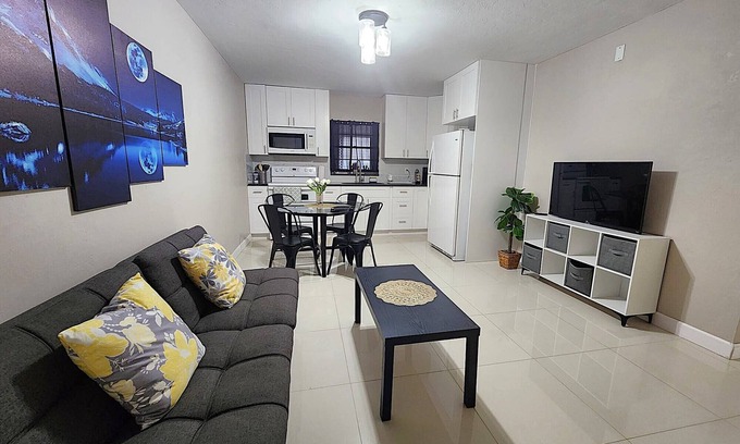 Golden Gate Apartment | Golden Apartment
