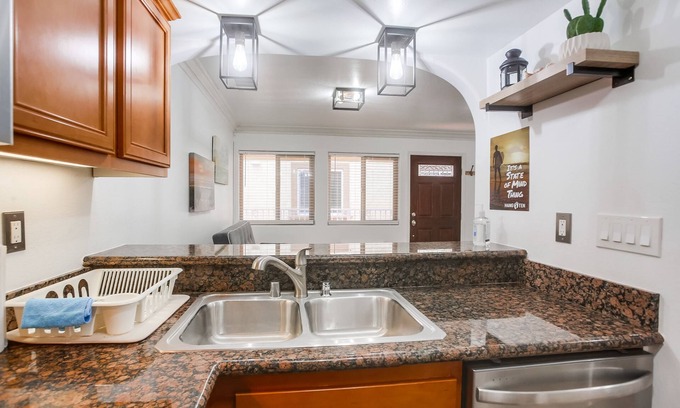Golden Hill Condo | Golden Hill Luxury Condo - B Street | 1 Bed, 1 Bath