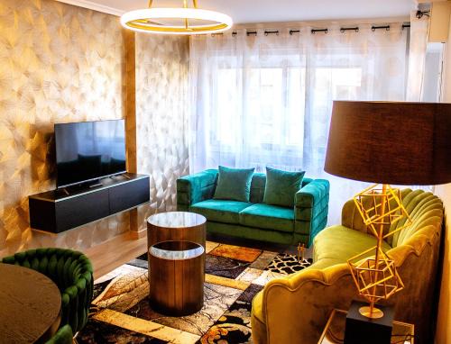 Ourense Apartment | Golden Home
