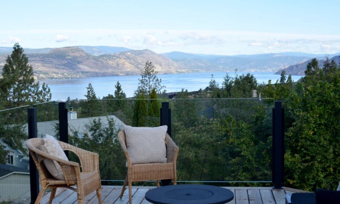 Okanagan-Similkameen Apartment | Golden Hour Cottage w/King Bed