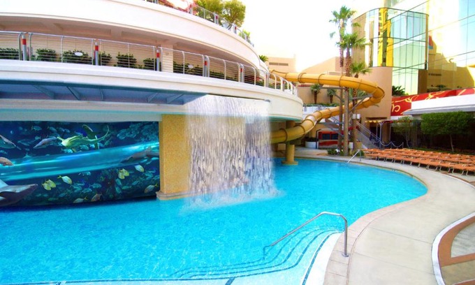 Downtown Las Vegas Resort | Golden Nugget Hotel & Casino Las Vegas