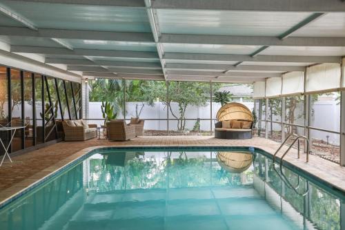 Seminole House | Golden Retreat: Expansive 6BR Home w Heated POOL ~