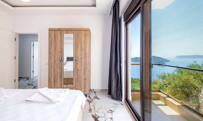Kas Apartment | Golden Rose Suit Pension