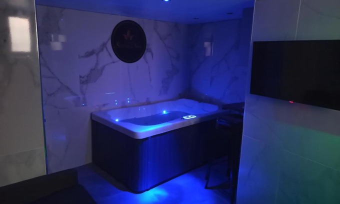 Manosque Apartment | GOLDEN Suites & Spa le coocon