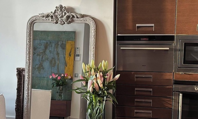 L'Europe Apartment | Golden triangle luxury apartment