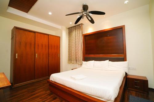 Tirupati House | Golden Villa - Duplex House With Private Theater - Near To Alipiri And Bhudevi TTD Ticket Counter And Kapilateertham