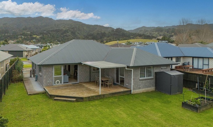 Coromandel House | Golden Vista - Coromandel Holiday Home