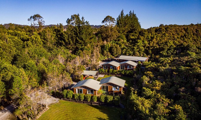 Greymouth Hotel | Goldfield Suites