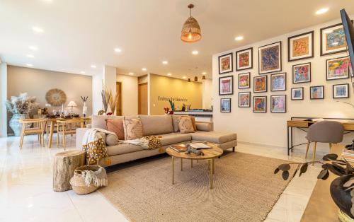 Miguel Hidalgo Apartment | Goldsmith by Kukun
